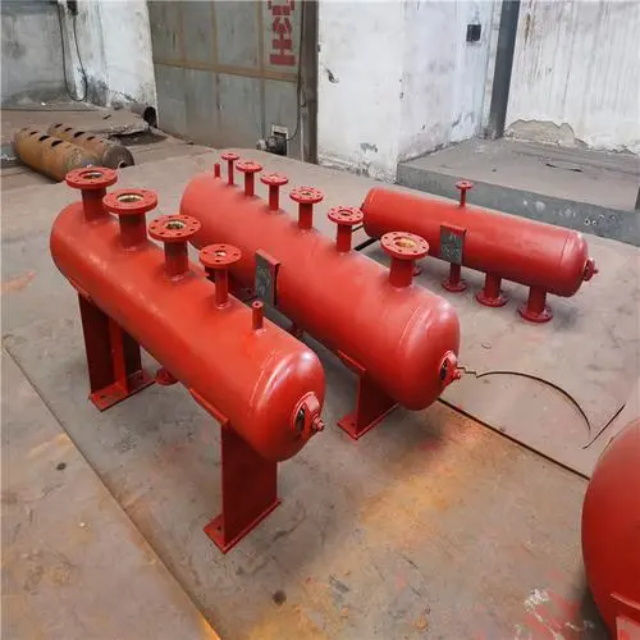 钟山分集水器安装高度
